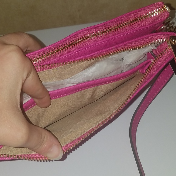 Purse - Picture 2 of 8